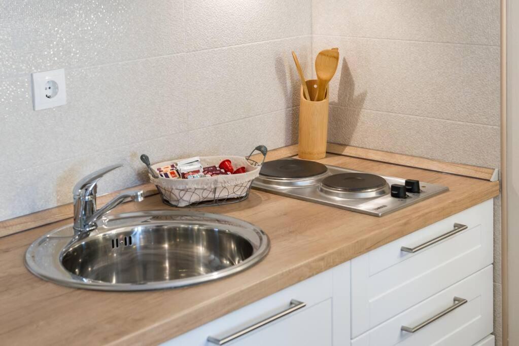 Diva 1,Stylish Old Town Studio Apartment Near Beach Split Buitenkant foto