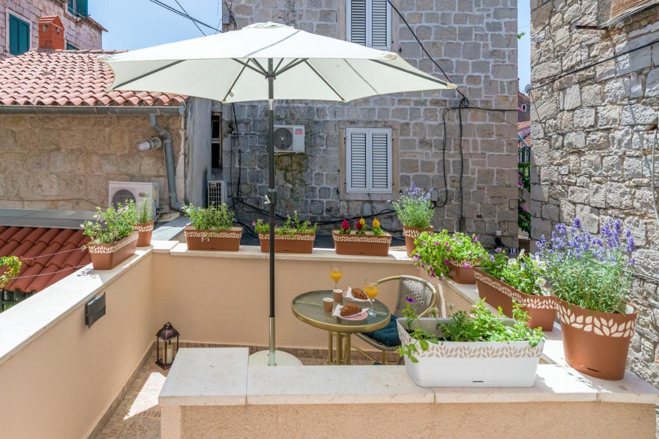Diva 1,Stylish Old Town Studio Apartment Near Beach Split Buitenkant foto