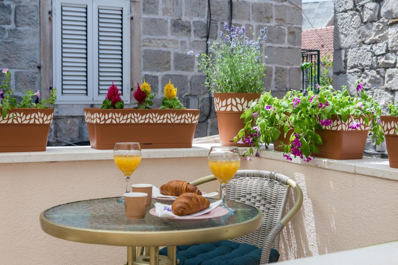 Diva 1,Stylish Old Town Studio Apartment Near Beach Split Buitenkant foto